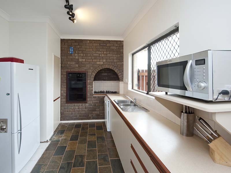 6 Indiana Parade, Singleton WA 6175