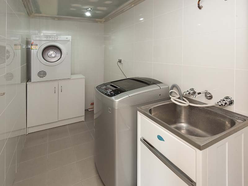 6 Indiana Parade, Singleton WA 6175