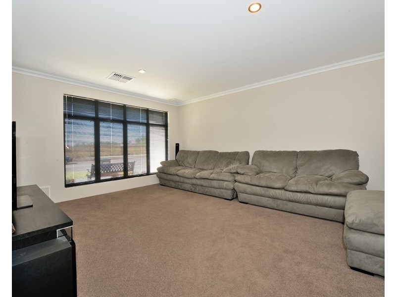 42 Makybe Drv, Baldivis WA 6171