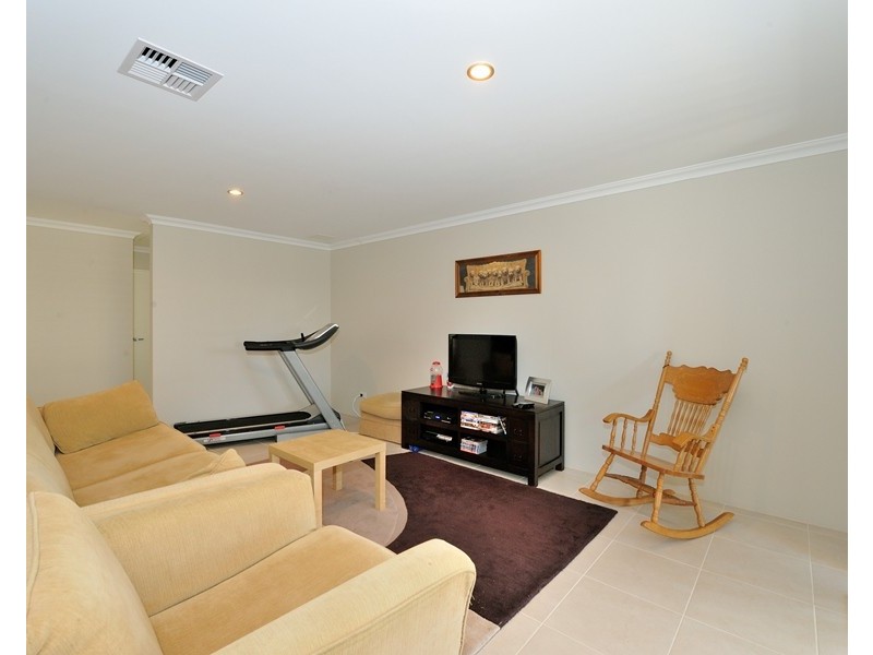 42 Makybe Drv, Baldivis WA 6171
