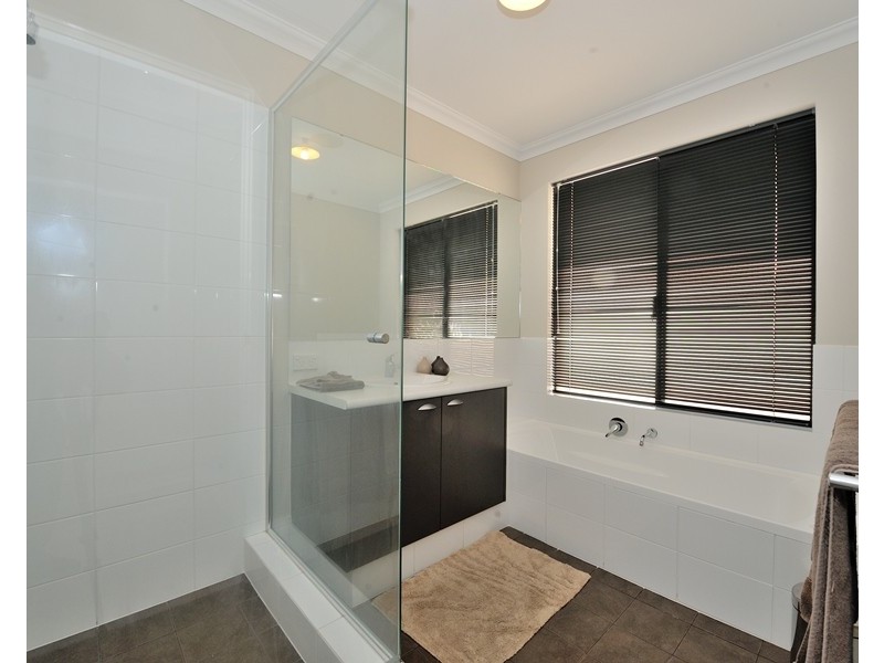 42 Makybe Drv, Baldivis WA 6171