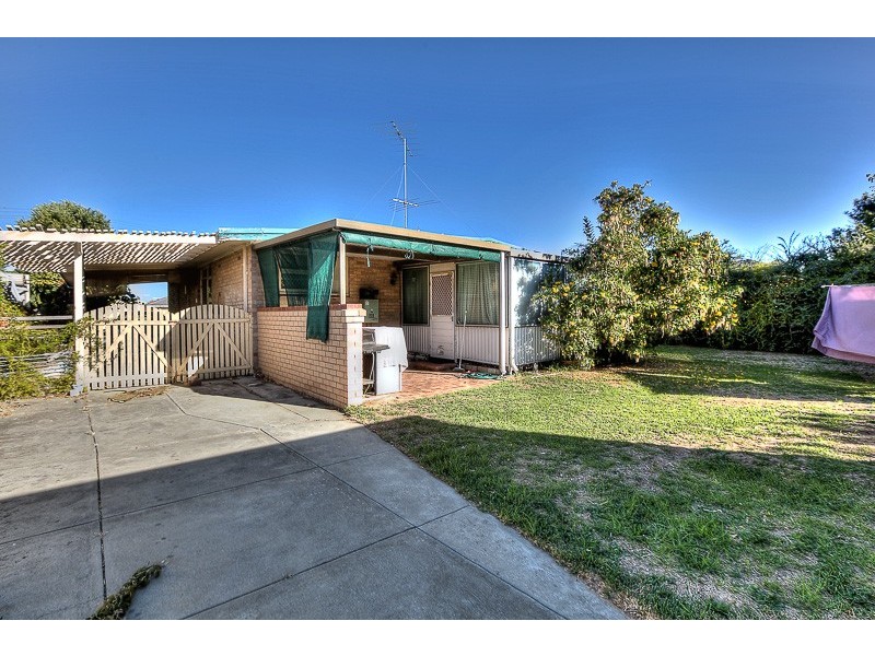 12 Stoner Street, Rockingham WA 6168