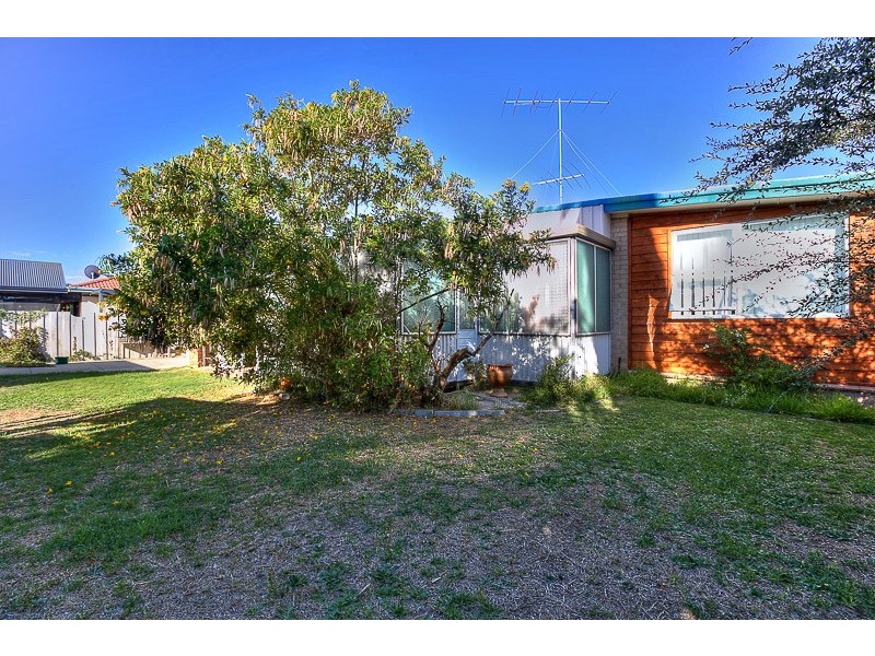 12 Stoner Street, Rockingham WA 6168