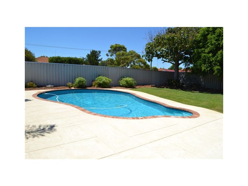 23 Clovelly Way, Warnbro WA 6169