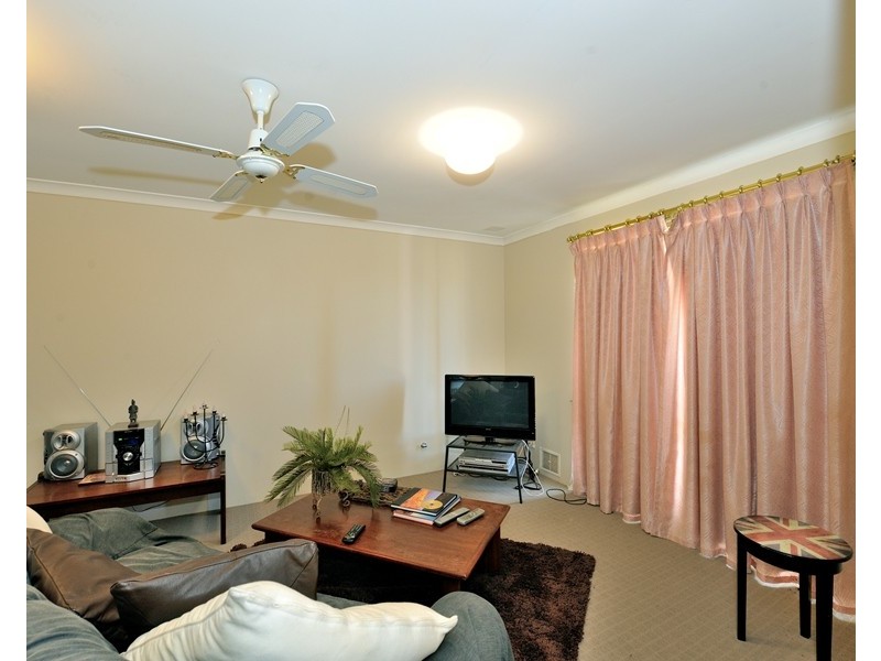 2/12 McNicholl Street, Rockingham WA 6168