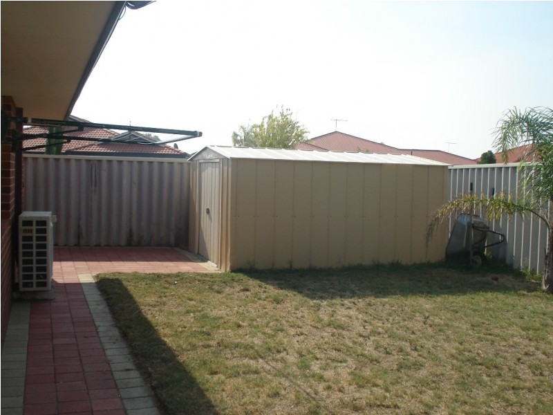 6 Dunlowe Loop, Warnbro WA 6169