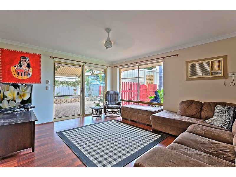 14 Kentia Close, Warnbro WA 6169