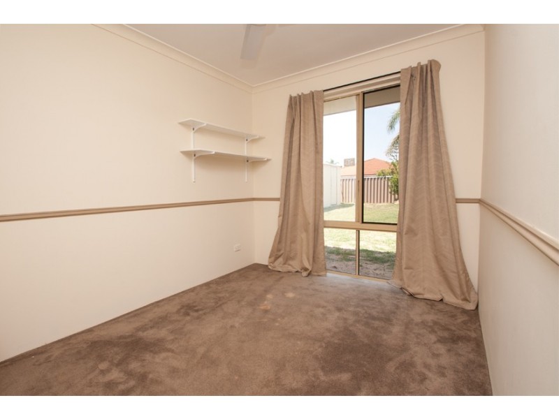 14 Kentia Close, Warnbro WA 6169