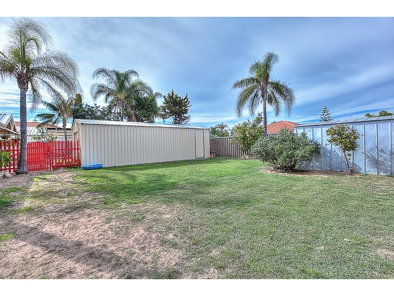 14 Kentia Close, Warnbro WA 6169