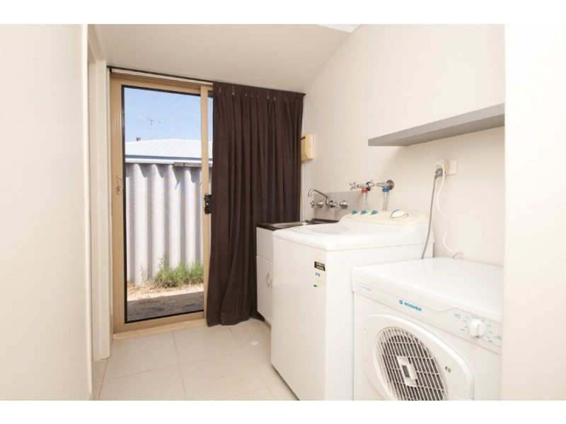 14 Kentia Close, Warnbro WA 6169