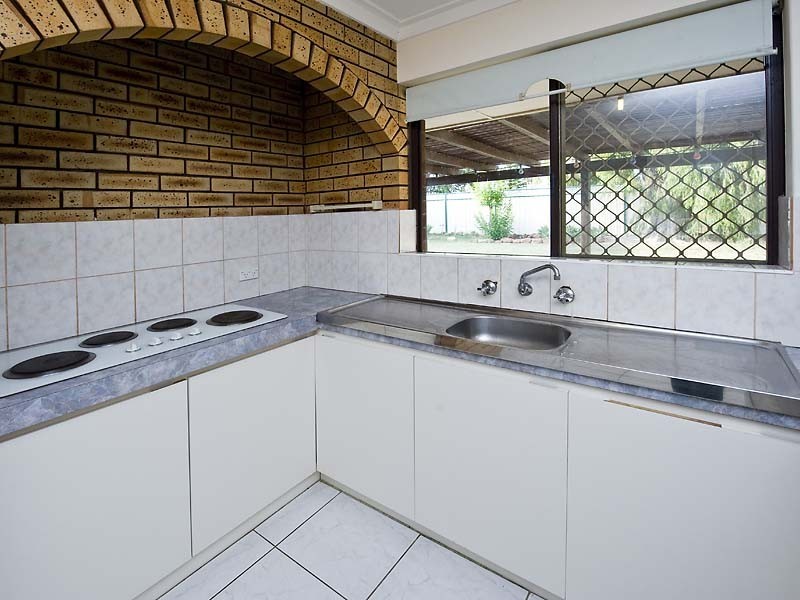 6 Warner Lane, Rockingham WA 6168