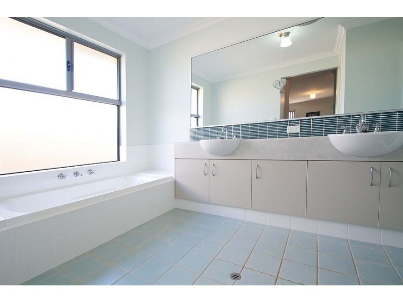 18 Dorado Street, Singleton WA 6175