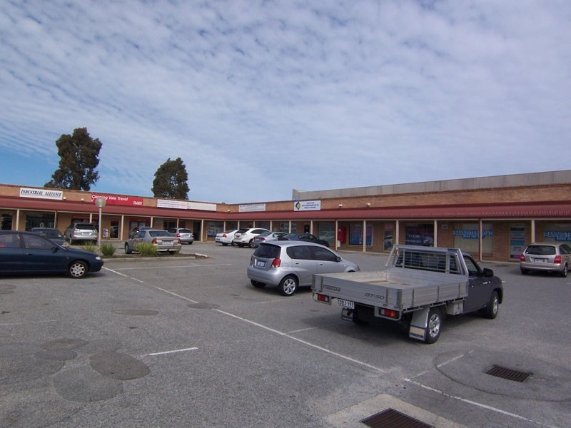 6/64 Bannister Road, Canning Vale WA 6155