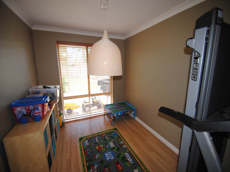 91 Fendam Street, Warnbro WA 6169