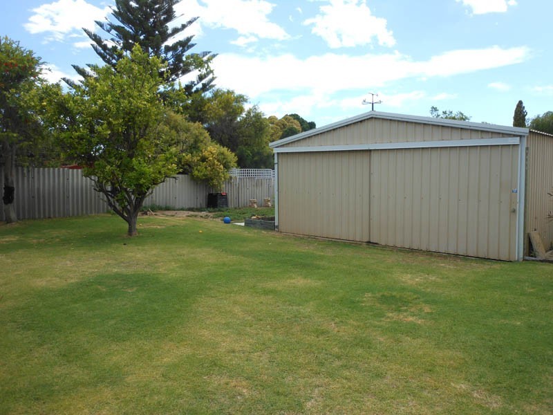 91 Fendam Street, Warnbro WA 6169