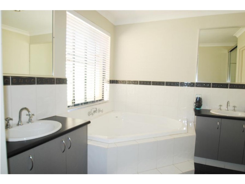 11 Banner Avenue, Baldivis WA 6171