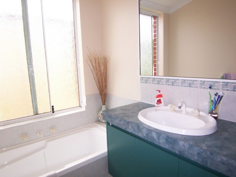 24 Trafalgar Gardens, Port Kennedy WA 6172