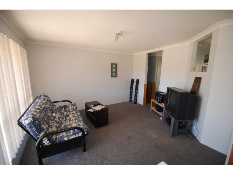 3 Nurrari Close, Waikiki WA 6169