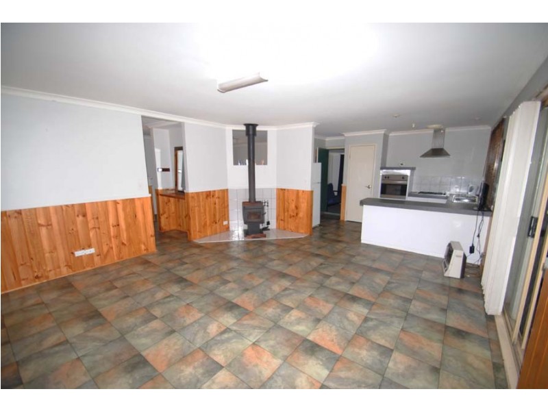 3 Nurrari Close, Waikiki WA 6169