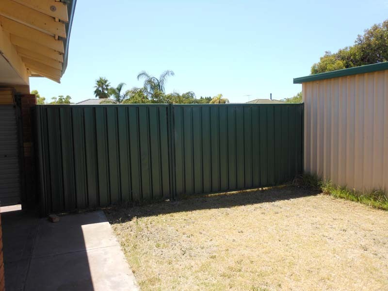 3 Nurrari Close, Waikiki WA 6169