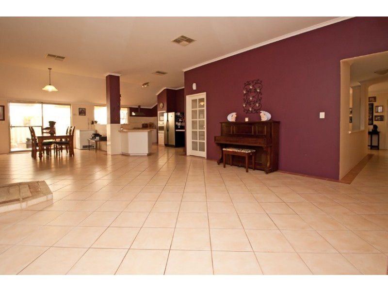 21 Belmez Turn, Port Kennedy WA 6172