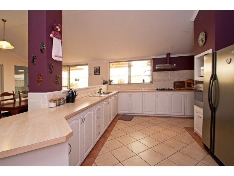 21 Belmez Turn, Port Kennedy WA 6172