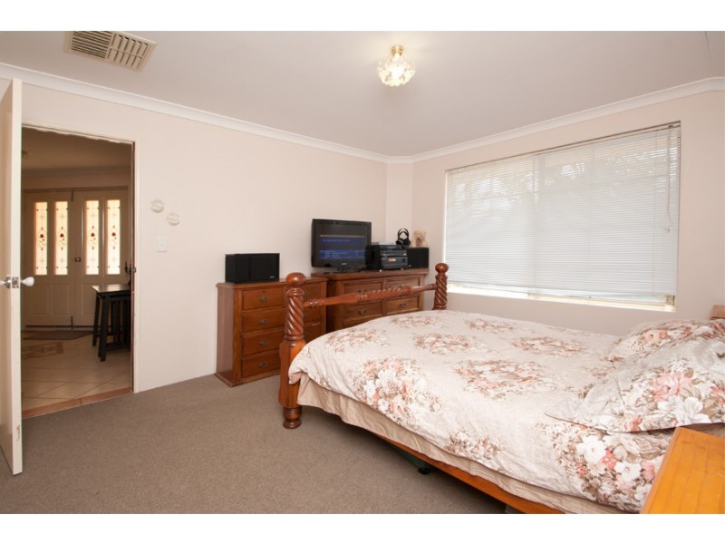 21 Belmez Turn, Port Kennedy WA 6172