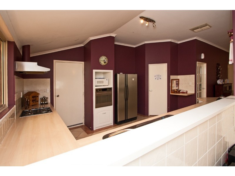 21 Belmez Turn, Port Kennedy WA 6172