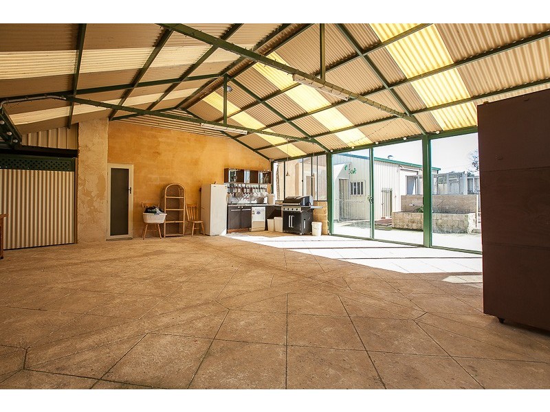 44 Rae Road, Safety Bay WA 6169