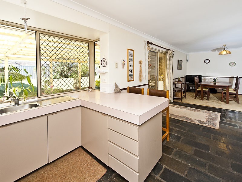 38 Campbell Way, Rockingham WA 6168