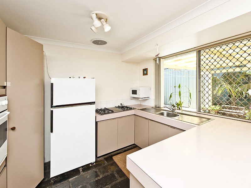 38 Campbell Way, Rockingham WA 6168