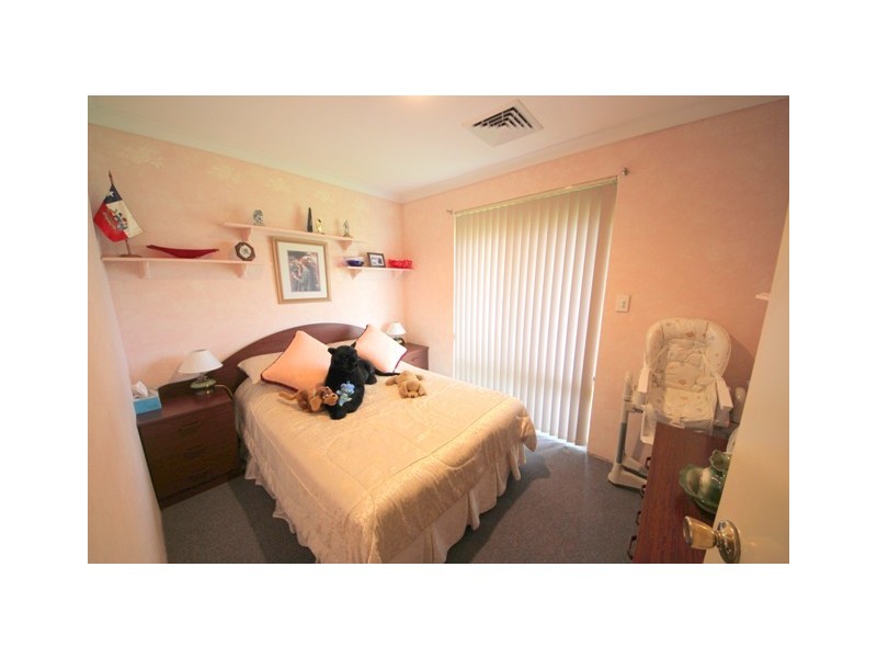 18 Murchison Road, Cooloongup WA 6168