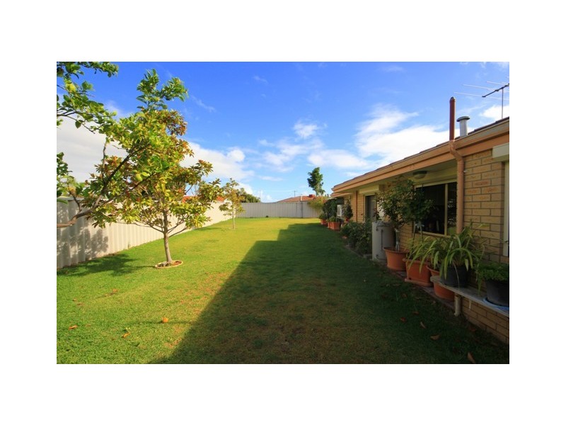 18 Murchison Road, Cooloongup WA 6168