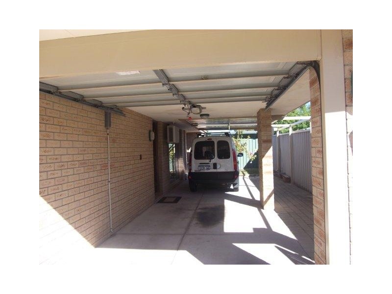 18 Murchison Road, Cooloongup WA 6168