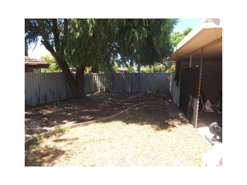 7 Clennett Close, Cooloongup WA 6168