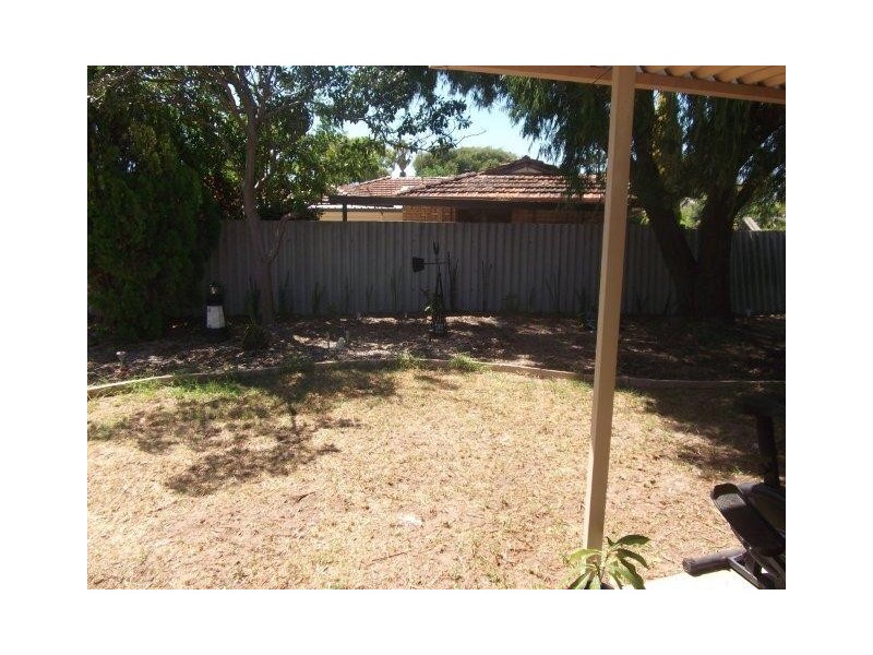 7 Clennett Close, Cooloongup WA 6168