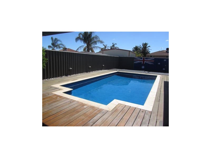 4 Meridian Mews, Waikiki WA 6169