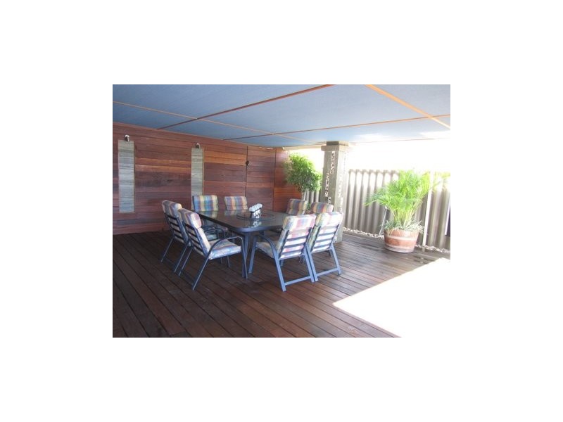 4 Meridian Mews, Waikiki WA 6169