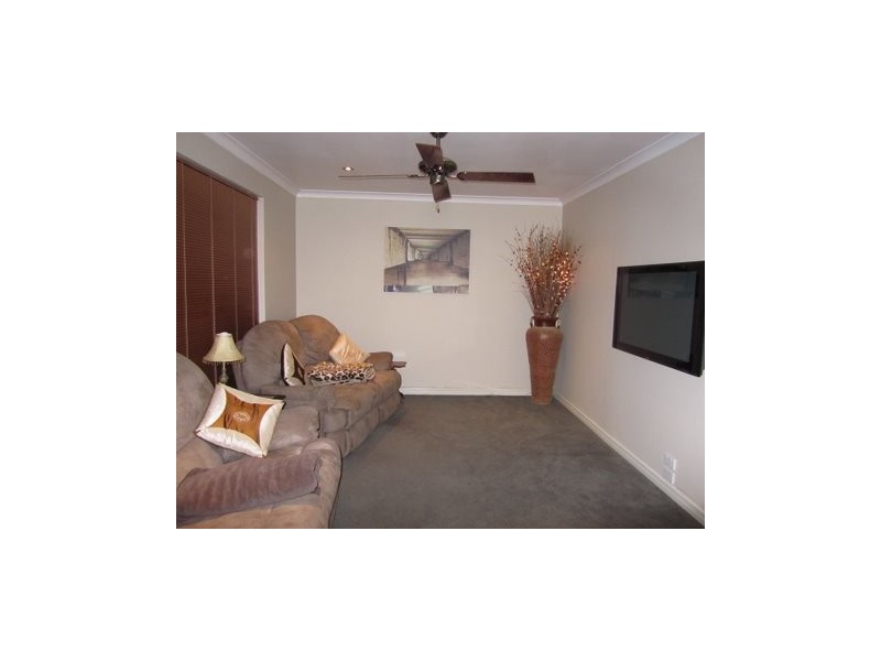 4 Meridian Mews, Waikiki WA 6169