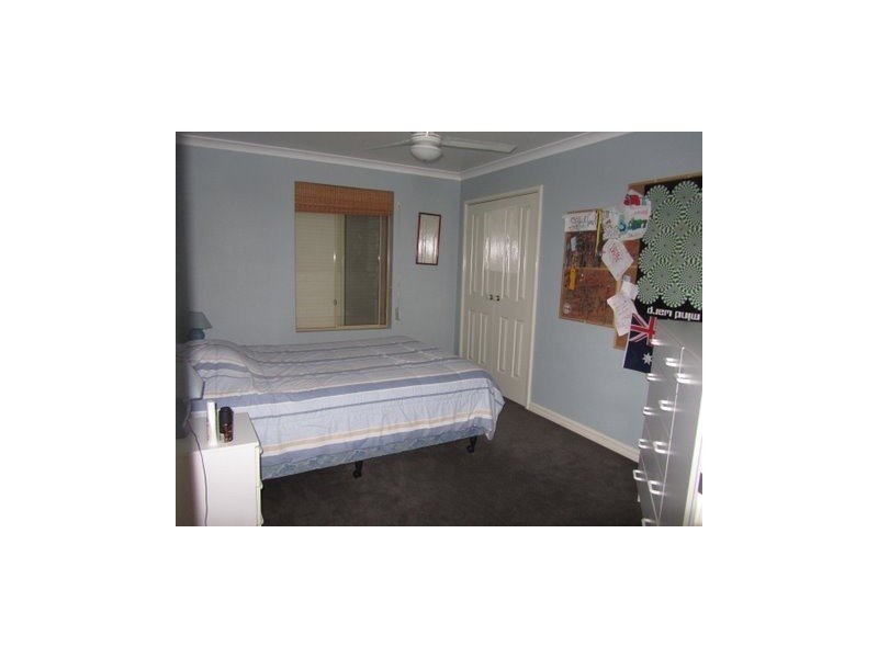 4 Meridian Mews, Waikiki WA 6169