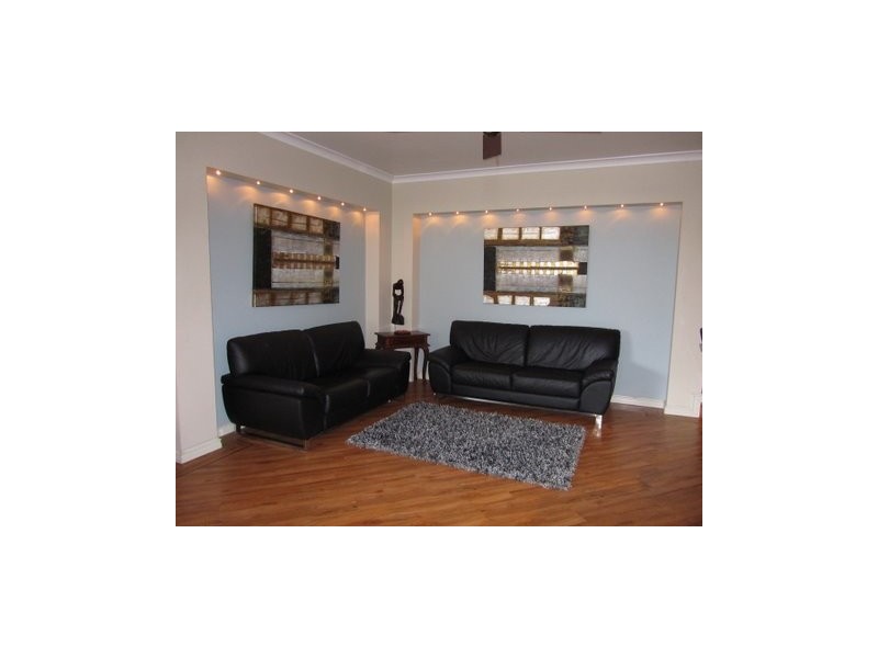 4 Meridian Mews, Waikiki WA 6169