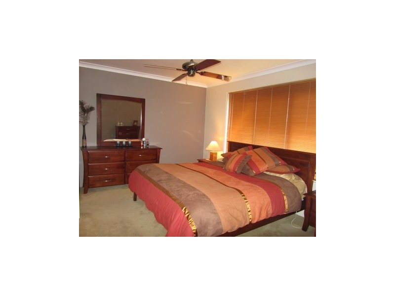 4 Meridian Mews, Waikiki WA 6169