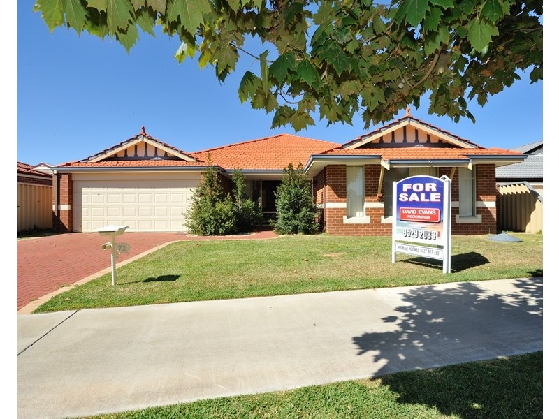 72 San Sebastian Blvd, Port Kennedy WA 6172