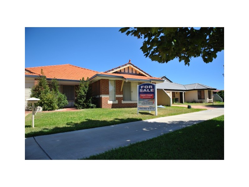 72 San Sebastian Blvd, Port Kennedy WA 6172