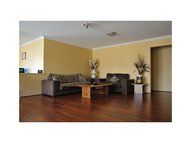 72 San Sebastian Blvd, Port Kennedy WA 6172