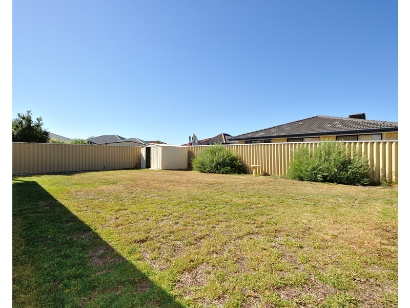 72 San Sebastian Blvd, Port Kennedy WA 6172