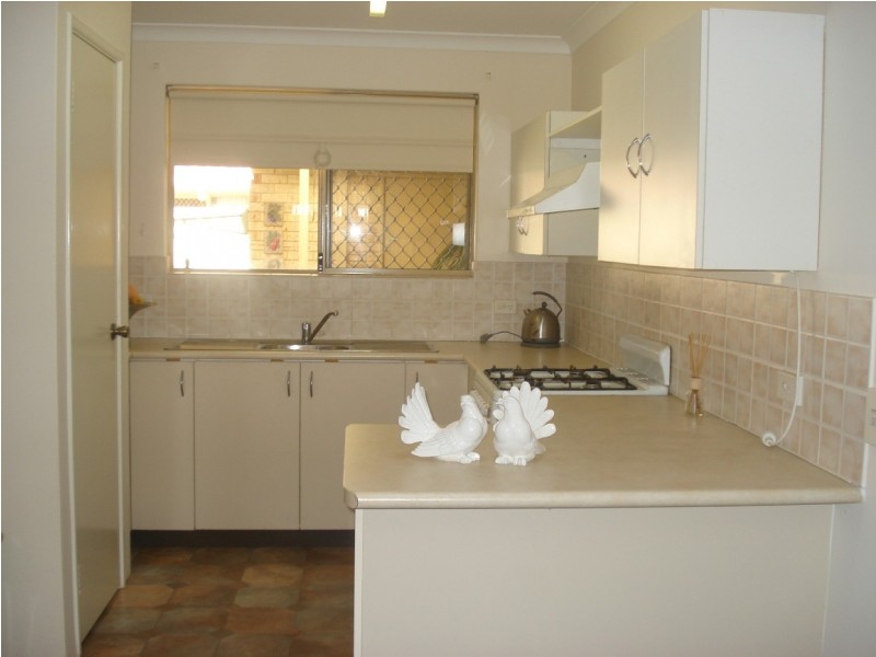 28/27 Goongarrie Drive, Cooloongup WA 6168