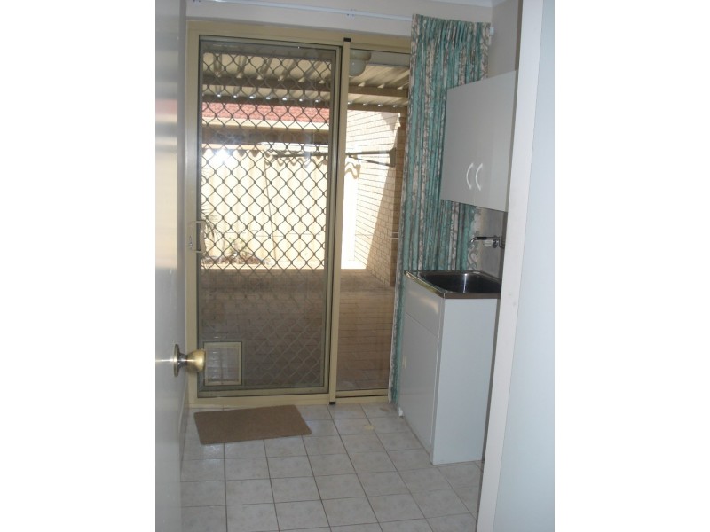 28/27 Goongarrie Drive, Cooloongup WA 6168