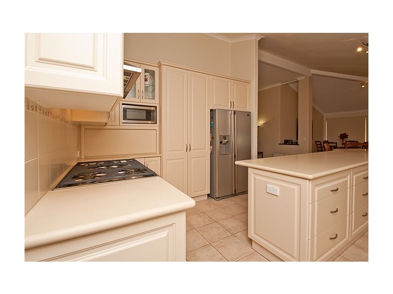 8 Griggs Way, Rockingham WA 6168