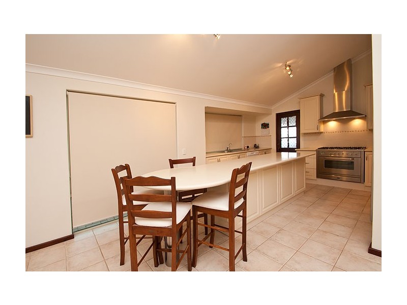 8 Griggs Way, Rockingham WA 6168